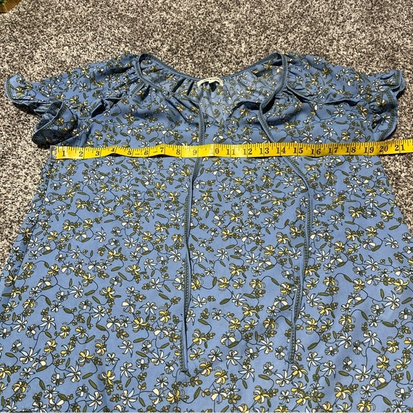 Max Studio Floral Tulip Sleeve Blouse Flowy Top SZ XS Blue - Picture 4 of 8